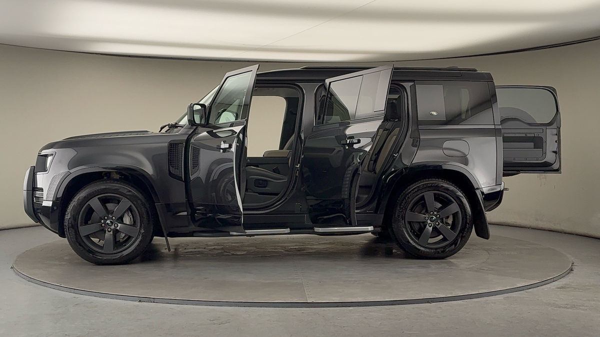 Used Land Rover Defender 2023 for sale - 77342433: Photo 47