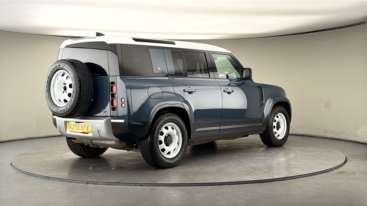 Used Land Rover Defender 110 2021 for sale - 77990344: Photo 21