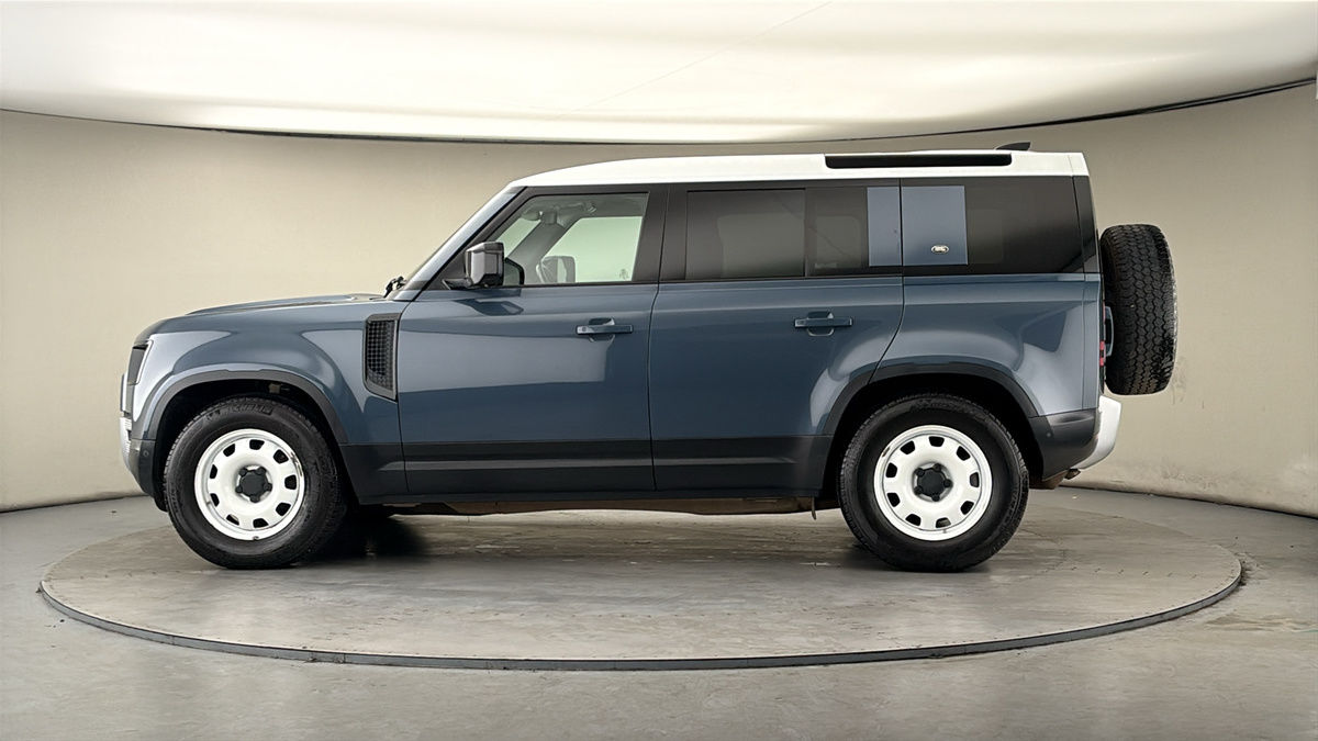 Used Land Rover Defender 110 2021 for sale - 77990344: Photo 27