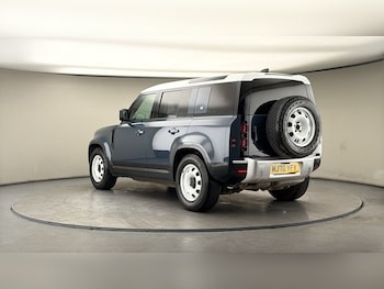 Used Land Rover Defender 110 2021 for sale - 77990344: Photo