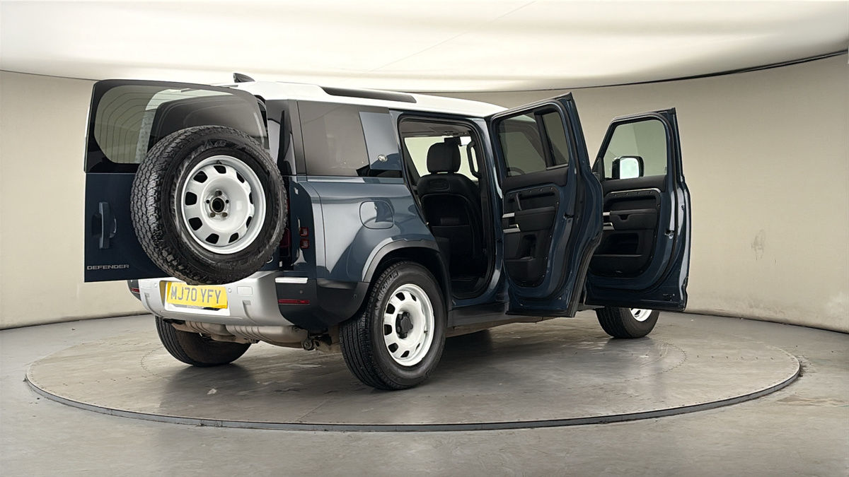 Used Land Rover Defender 110 2021 for sale - 77990344: Photo 58