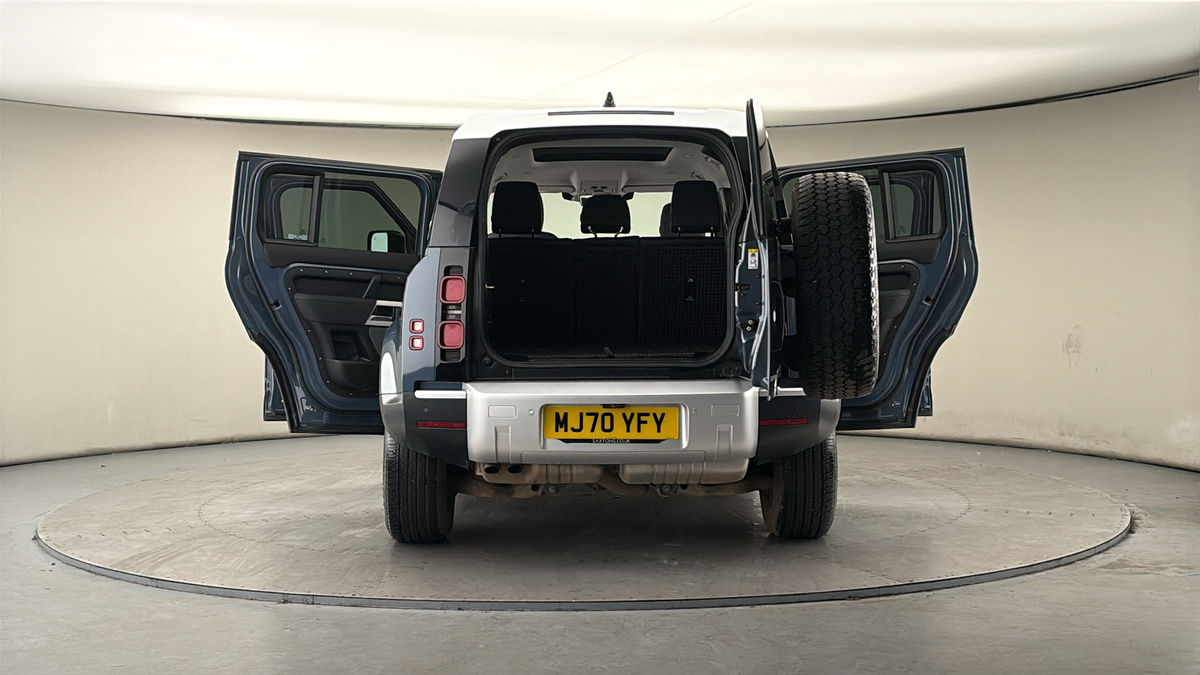 Used Land Rover Defender 110 2021 for sale - 77990344: Photo 60