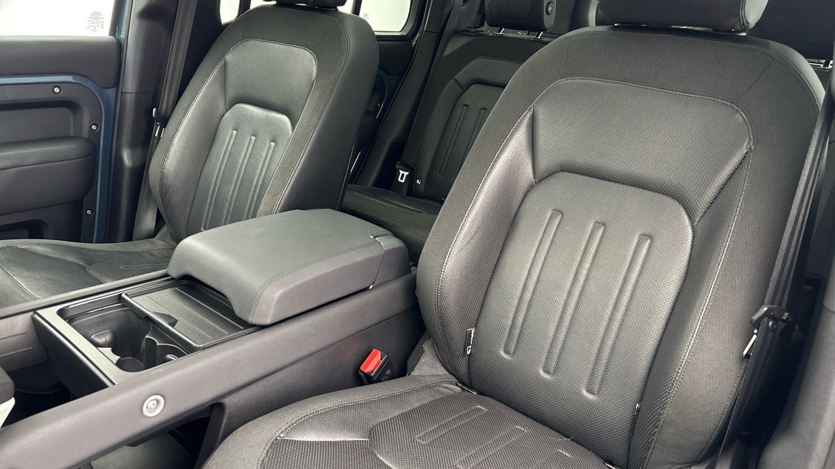 Used Land Rover Defender 110 2021 for sale - 77990344: Photo 7