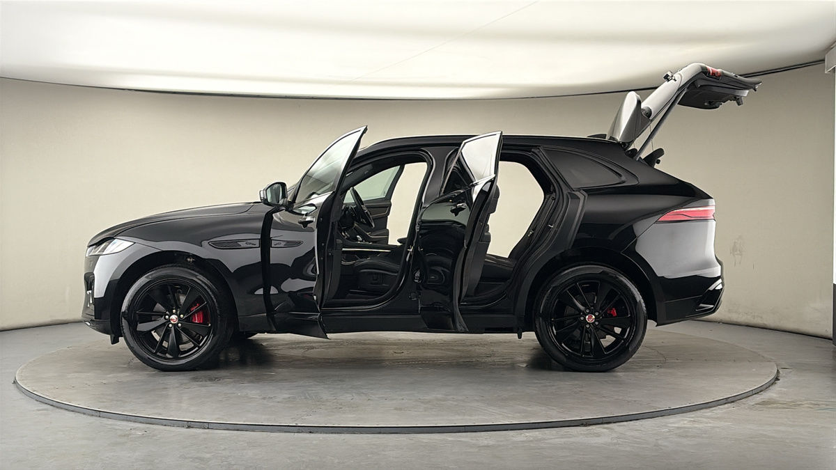 Used Jaguar F-Pace 2023 for sale - 77906160: Photo 46