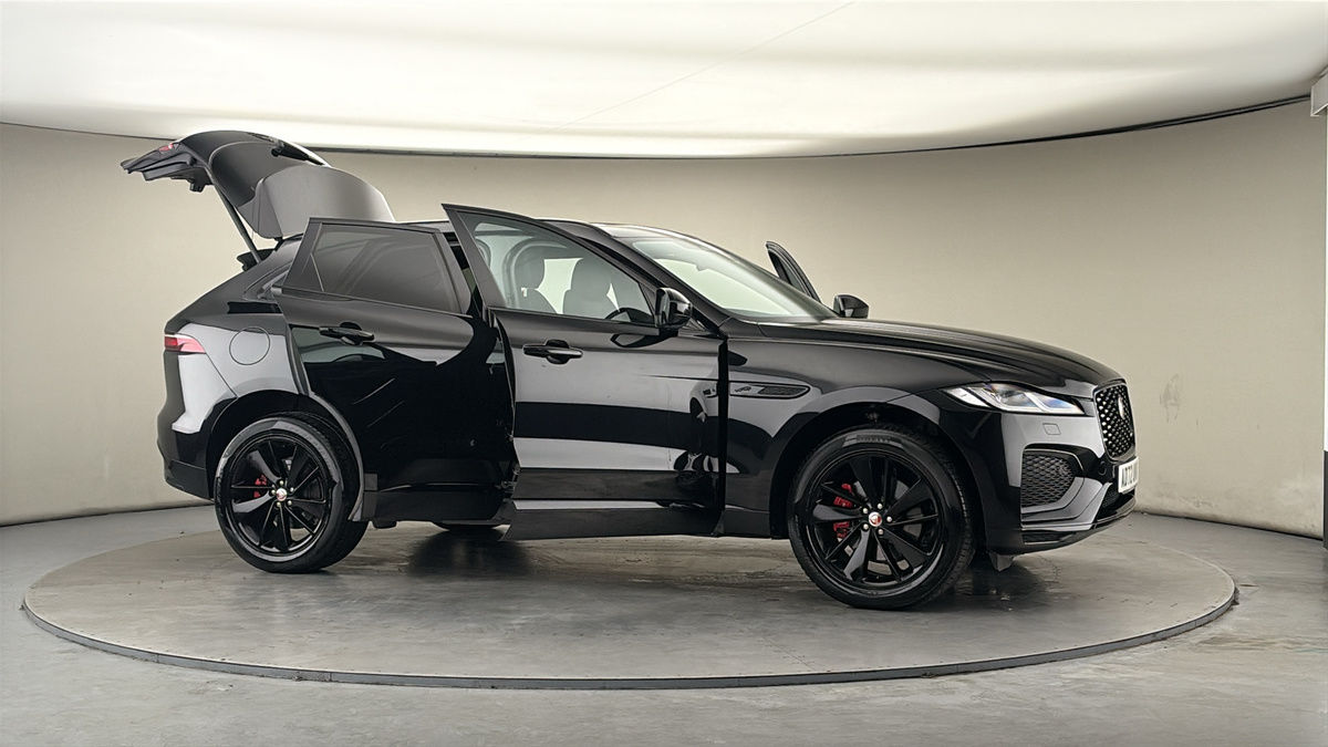 Used Jaguar F-Pace 2023 for sale - 77906160: Photo 54