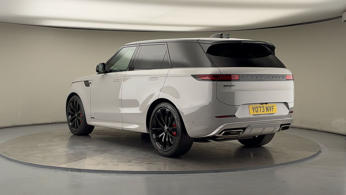 Used Land Rover Range Rover Sport 2024 for sale - 75924523: Photo 2