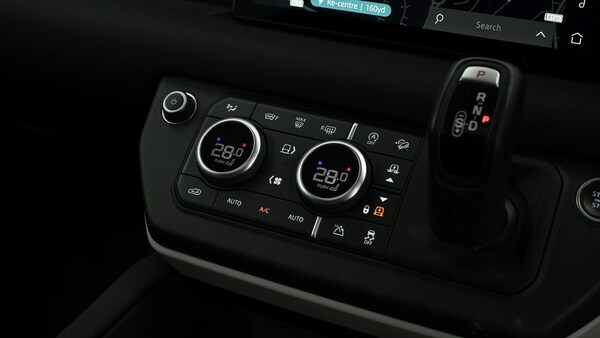 Used Land Rover Defender 110 2022 for sale - 75667019: Photo 12