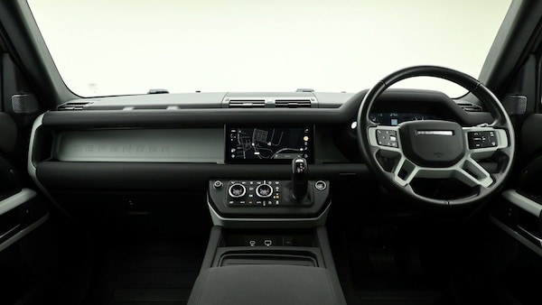 Used Land Rover Defender 110 2022 for sale - 75667019: Photo 14