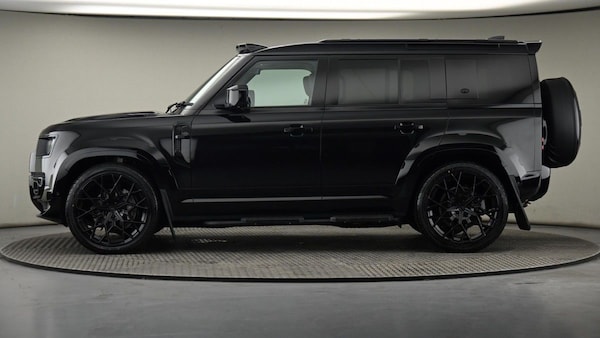 Used Land Rover Defender 110 2022 for sale - 75667019: Photo 23