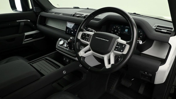 Used Land Rover Defender 110 2022 for sale - 75667019: Photo 3