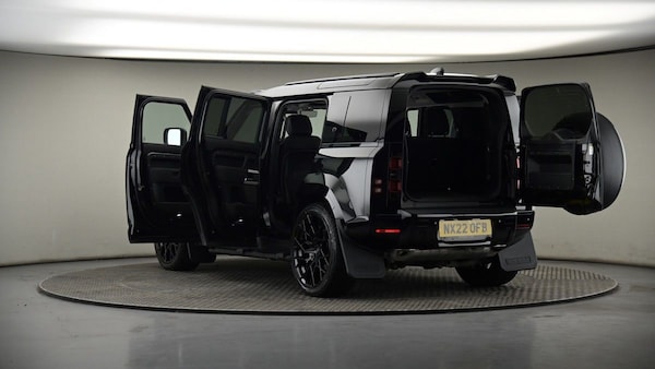 Used Land Rover Defender 110 2022 for sale - 75667019: Photo 8