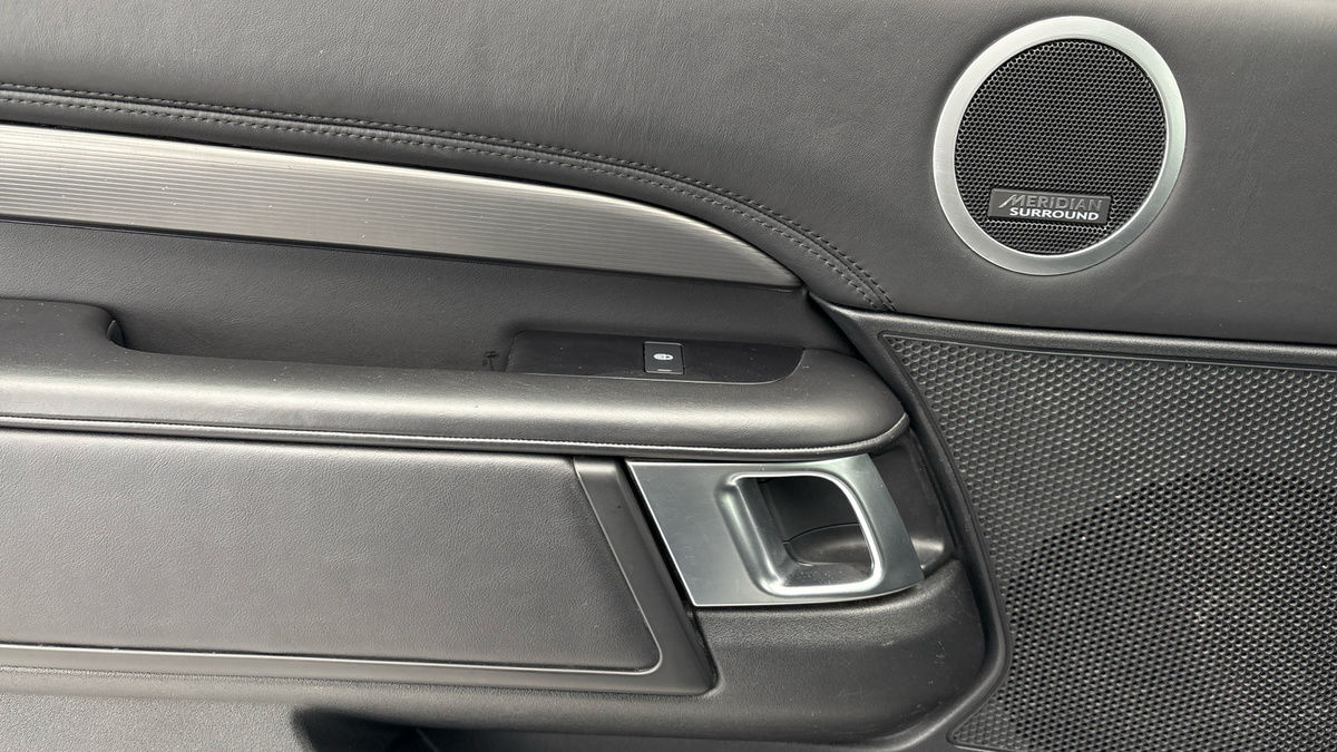 Used Land Rover Discovery 2019 for sale - 77906151: Photo 19