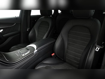 Used Mercedes-Benz GLC 2021 for sale - 75597781: Photo