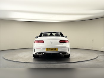 Used Mercedes-Benz E Class 2019 for sale - 77781277: Photo