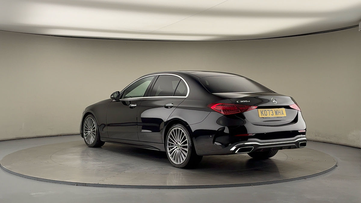 Used Mercedes-Benz C Class 2024 for sale - 76236442: Photo 2