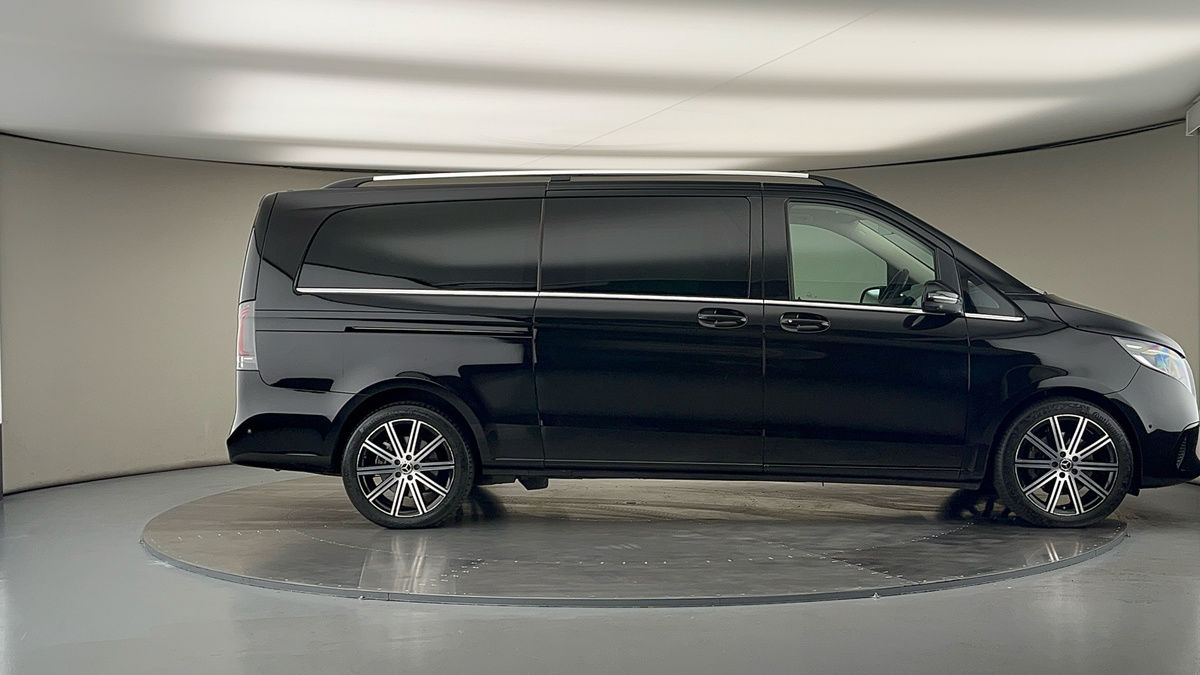 Used Mercedes-Benz V-Class 2024 for sale - 75833414: Photo 16