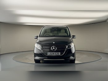 Used Mercedes-Benz V-Class 2024 for sale - 75833414: Photo