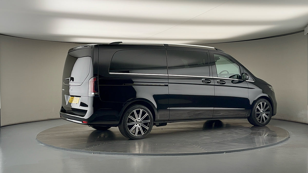 Used Mercedes-Benz V-Class 2024 for sale - 75833414: Photo 40