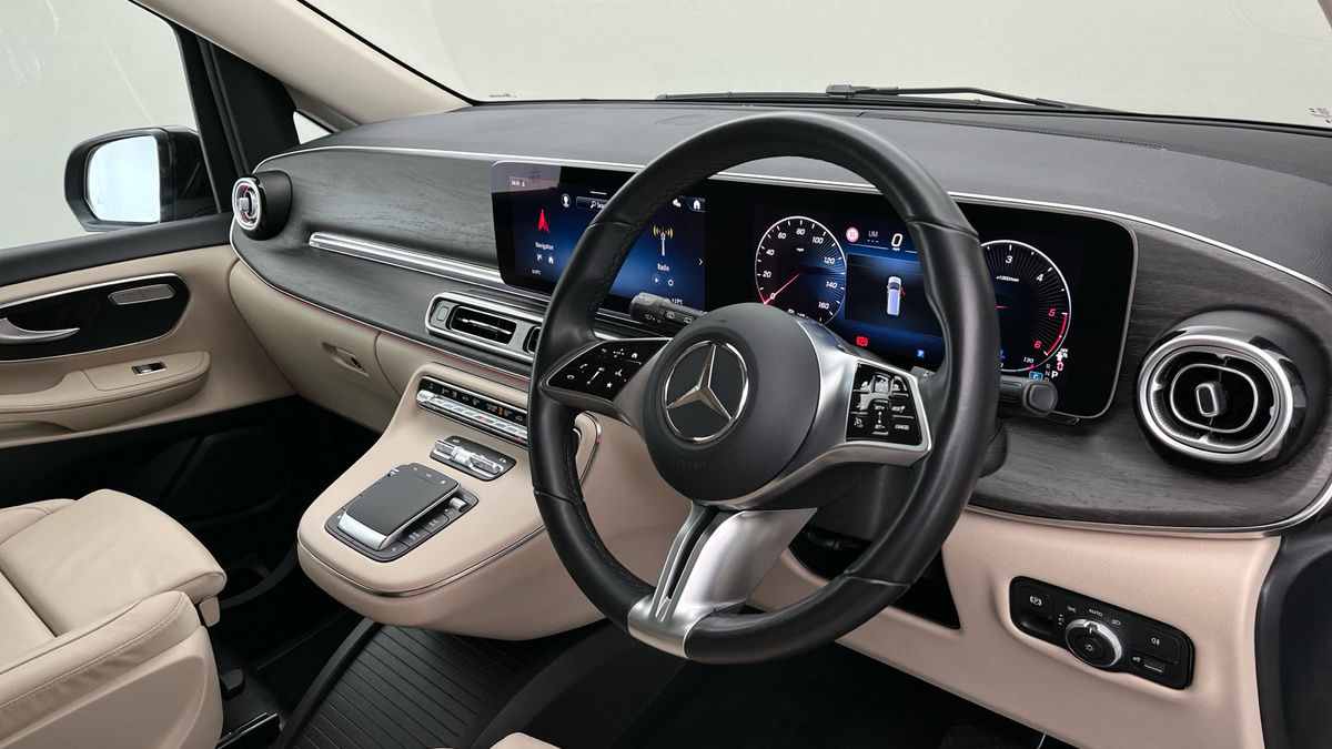 Used Mercedes-Benz V-Class 2024 for sale - 75833414: Photo 5