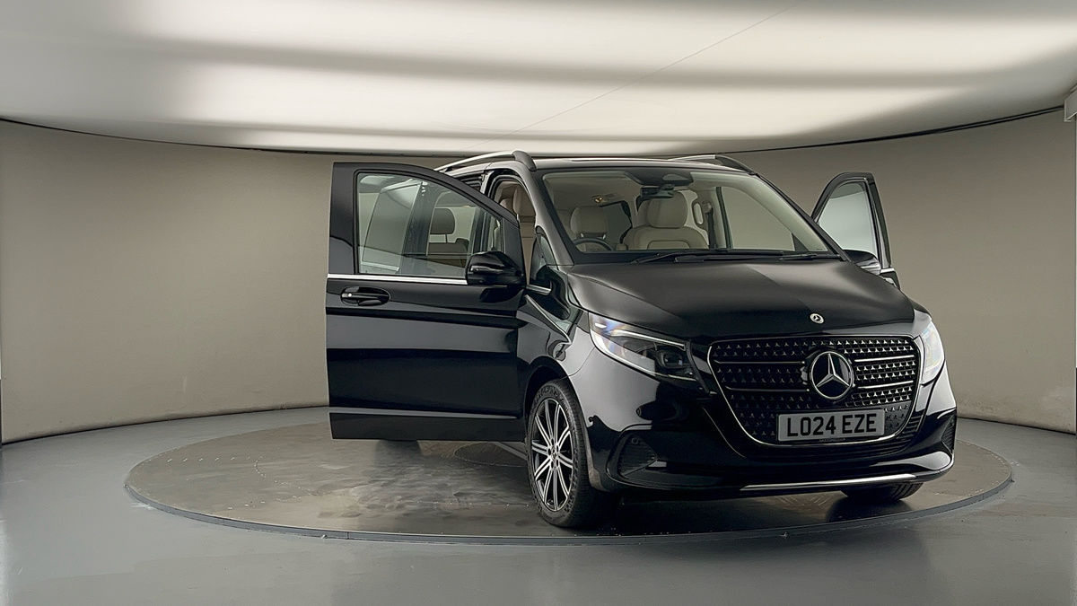 Used Mercedes-Benz V-Class 2024 for sale - 75833414: Photo 54