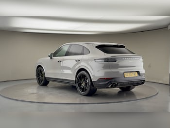Used Porsche Cayenne 2020 for sale - 76725454: Photo