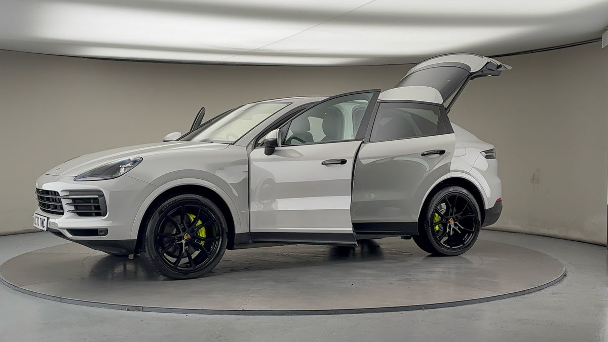 Used Porsche Cayenne 2020 for sale - 76725454: Photo 51