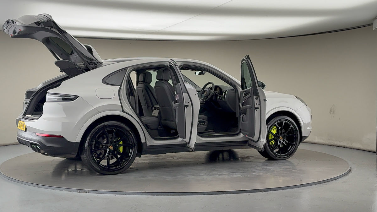 Used Porsche Cayenne 2020 for sale - 76725454: Photo 60