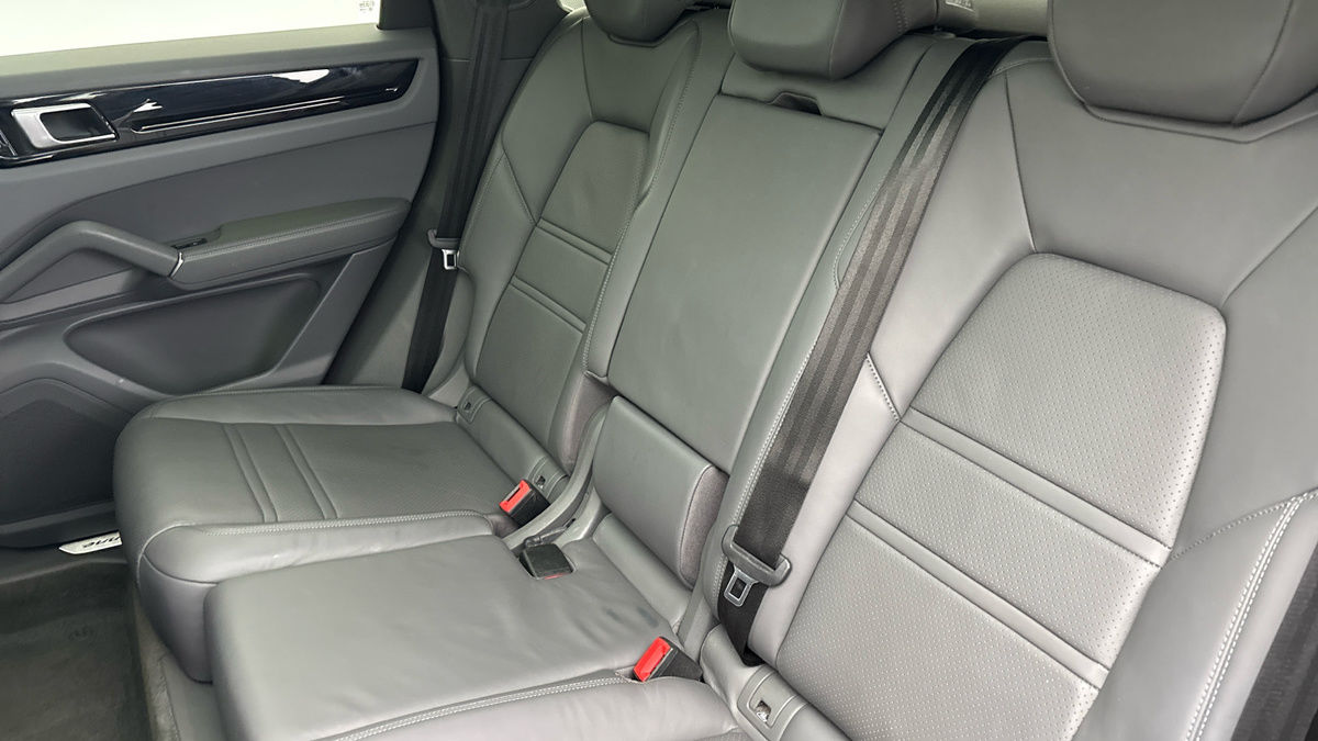 Used Porsche Cayenne 2020 for sale - 76725454: Photo 8