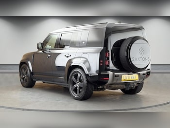 Used Land Rover Defender 2021 for sale - 78570916: Photo