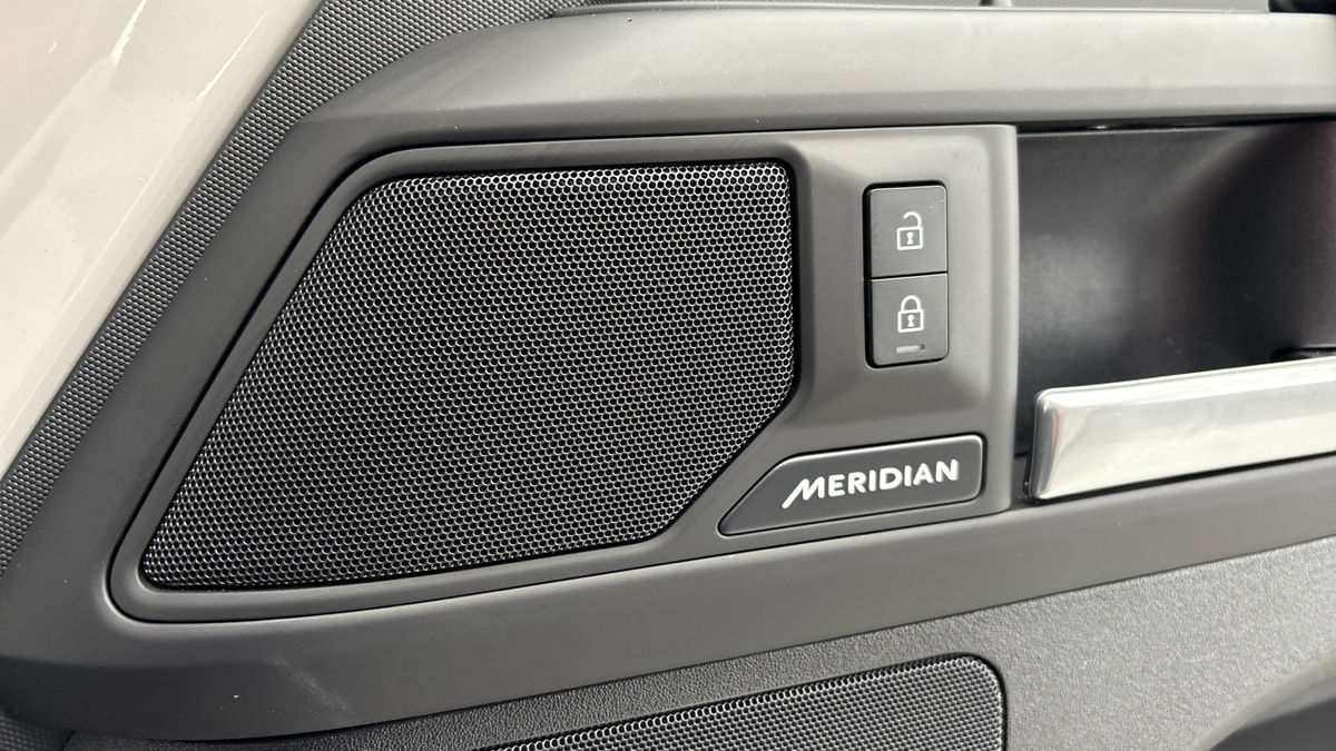 Used Land Rover Defender 2025 for sale - 77632335: Photo 25