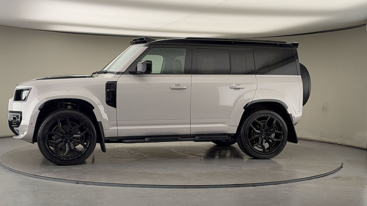 Used Land Rover Defender 2025 for sale - 77632335: Photo 35