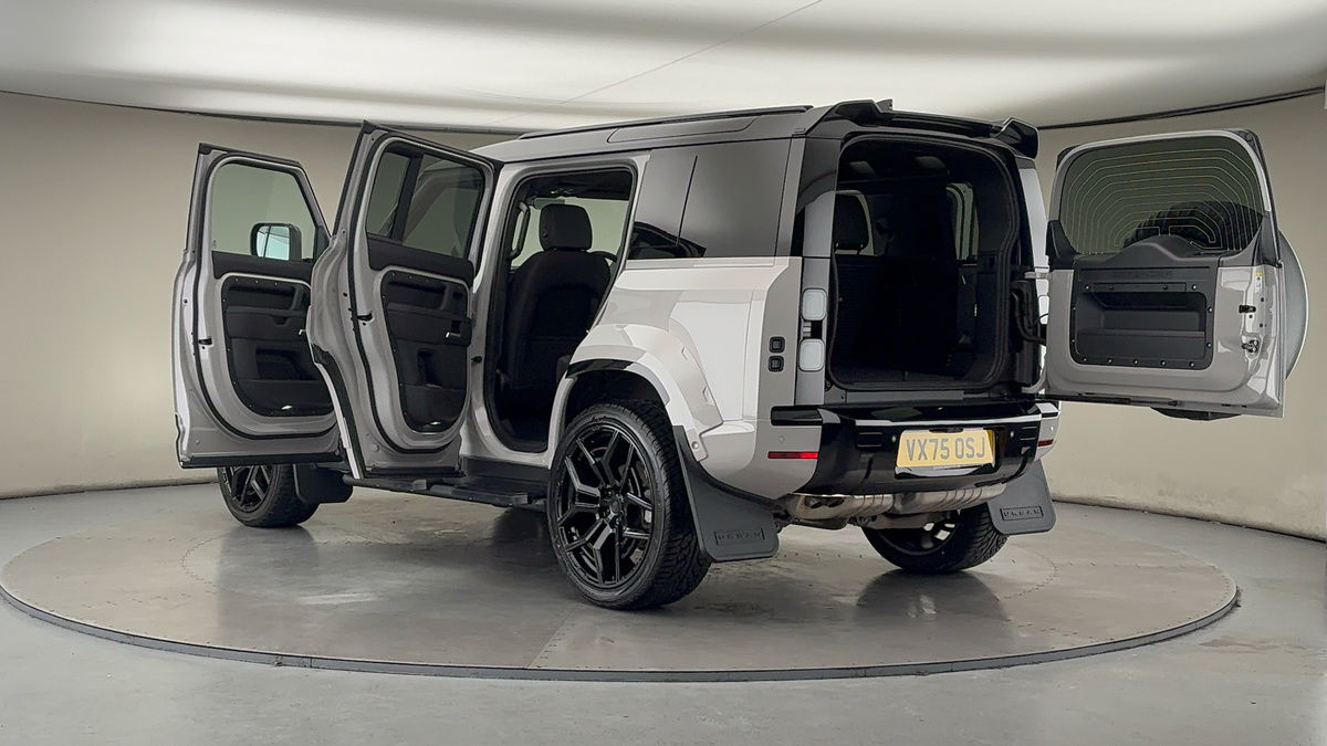 Used Land Rover Defender 2025 for sale - 77632335: Photo 50