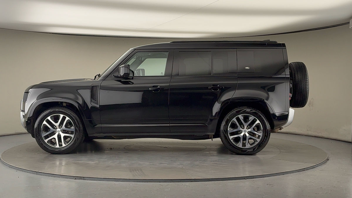 Used Land Rover Defender 110 2022 for sale - 76740960: Photo 15