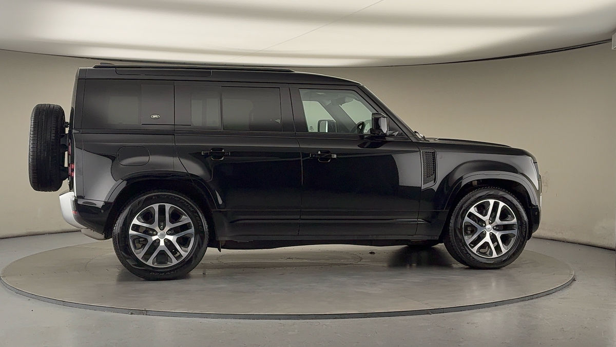 Used Land Rover Defender 110 2022 for sale - 76740960: Photo 37