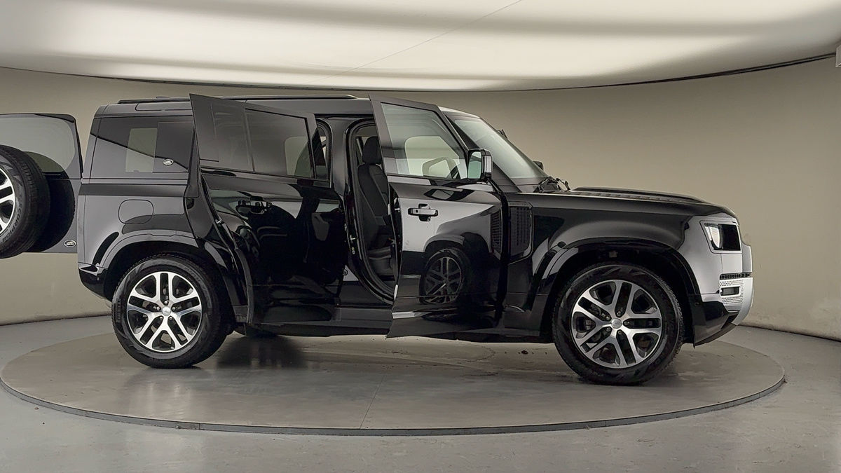 Used Land Rover Defender 110 2022 for sale - 76740960: Photo 55