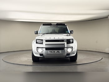 Used Land Rover Defender 110 2024 for sale - 78608025: Photo