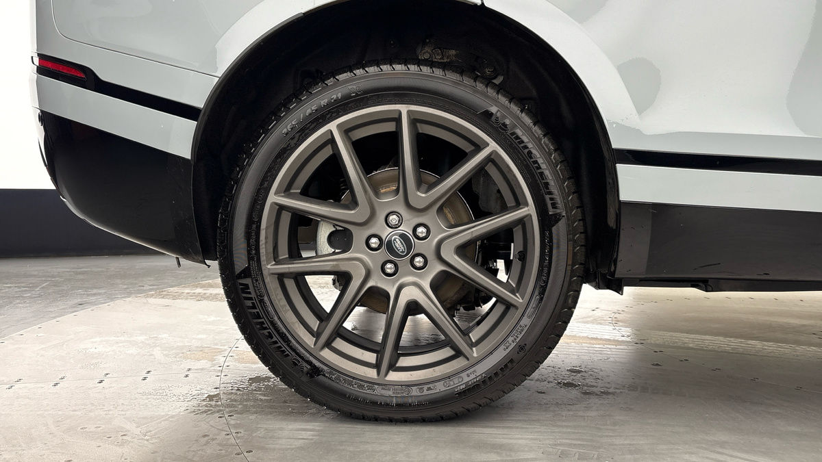 Used Land Rover Range Rover Velar 2024 for sale - 76784683: Photo 10