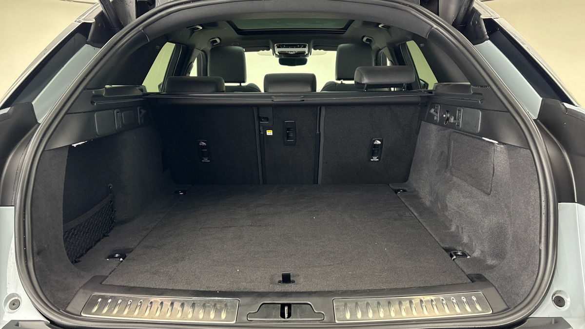 Used Land Rover Range Rover Velar 2024 for sale - 76784683: Photo 11