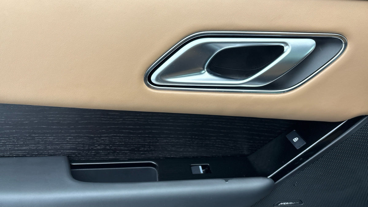 Used Land Rover Range Rover Velar 2024 for sale - 76784683: Photo 19