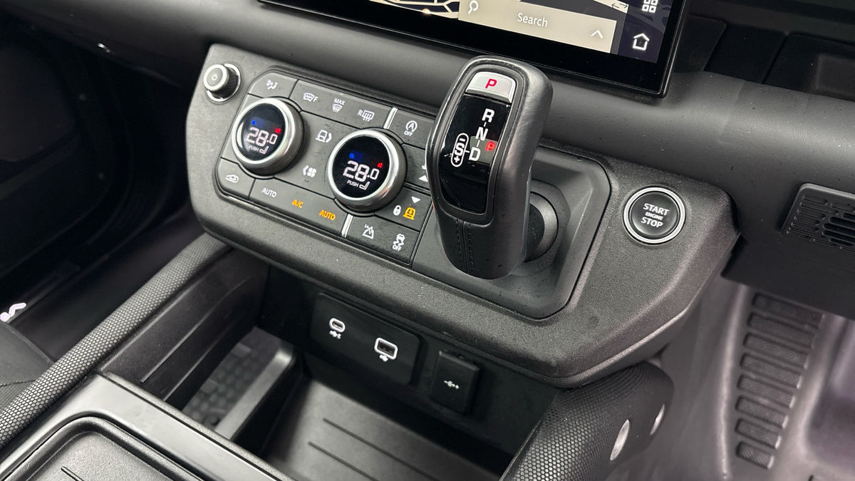 Used Land Rover Defender 2022 for sale - 78004142: Photo 18