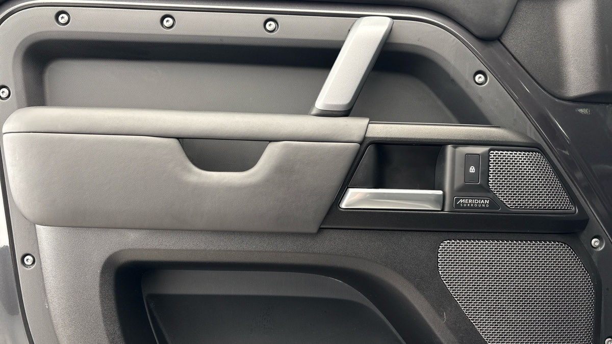 Used Land Rover Defender 2022 for sale - 78004142: Photo 19