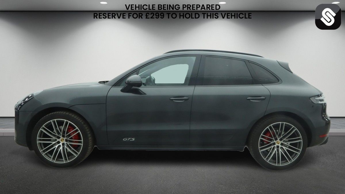 Used Porsche Macan 2021 for sale - 78201442: Photo 6