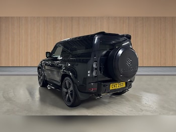 Used Land Rover Defender 90 2023 for sale - 78920271: Photo