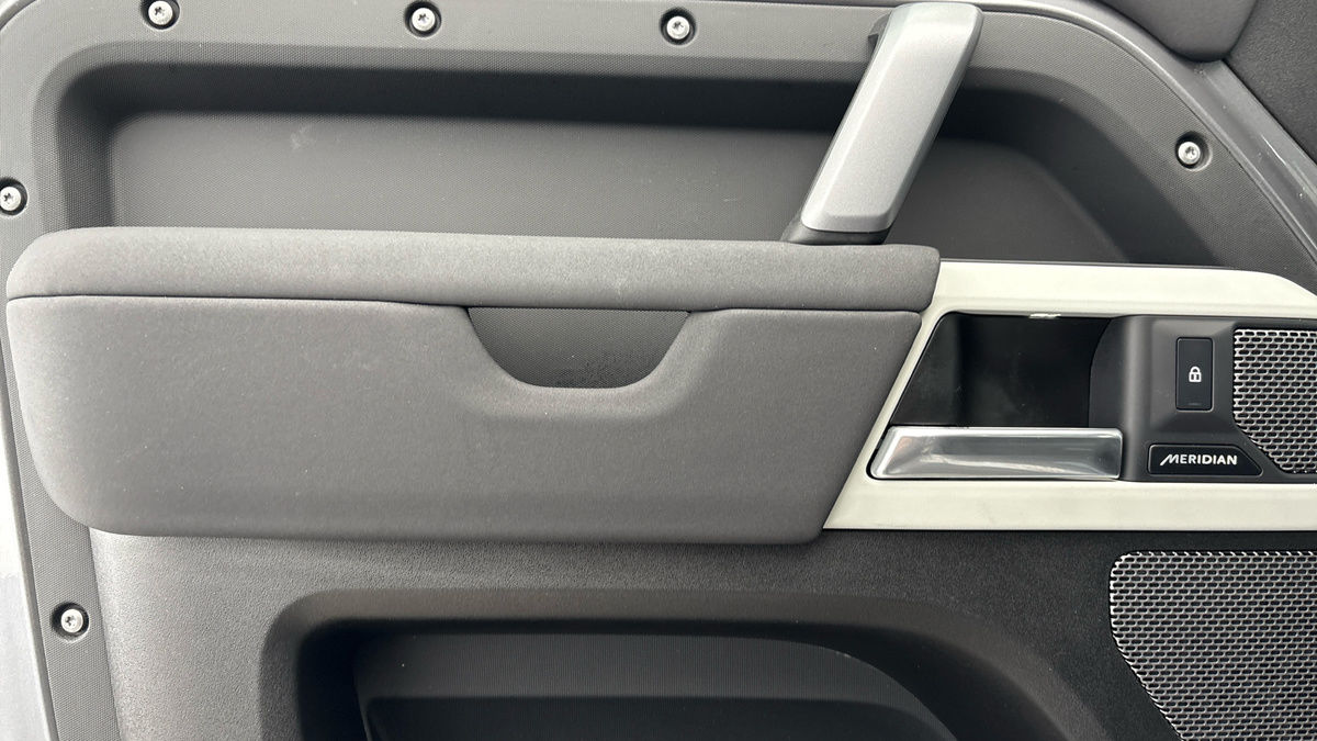 Used Land Rover Defender 110 2023 for sale - 77201058: Photo 19