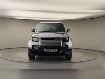 Used Land Rover Defender 110 2023 for sale - 77201058: Photo