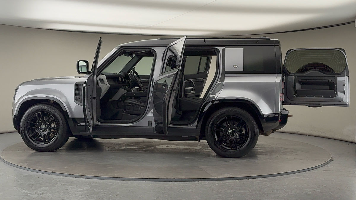 Used Land Rover Defender 110 2023 for sale - 77201058: Photo 47