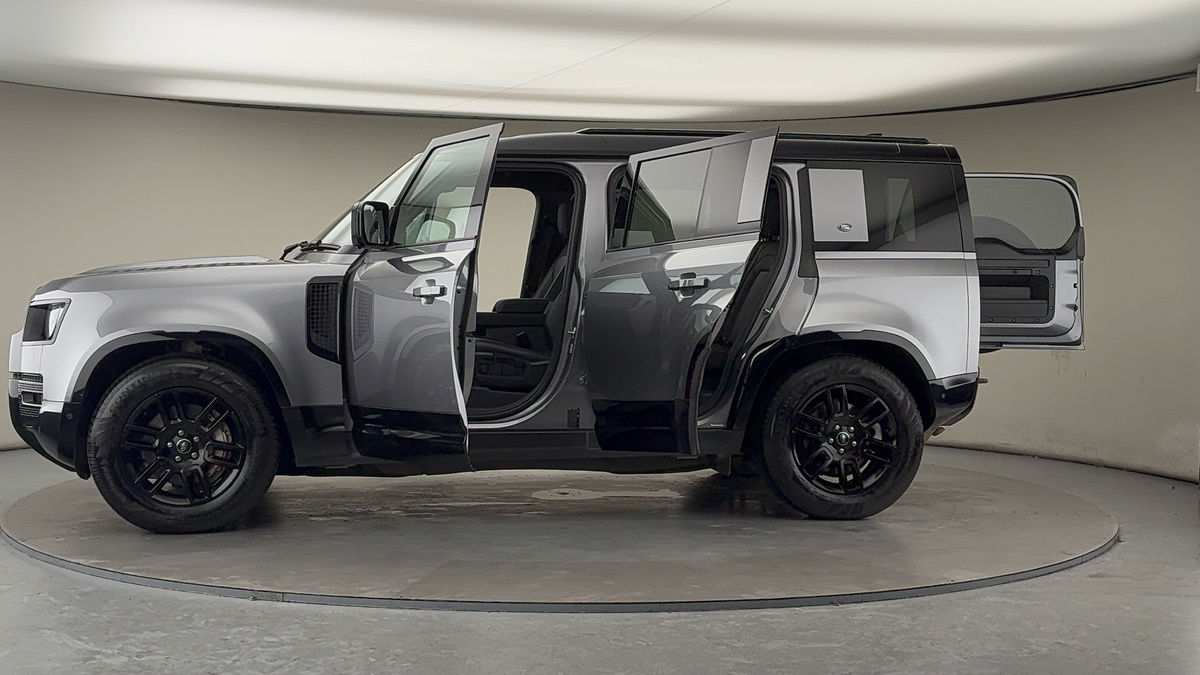 Used Land Rover Defender 110 2023 for sale - 77201058: Photo 48