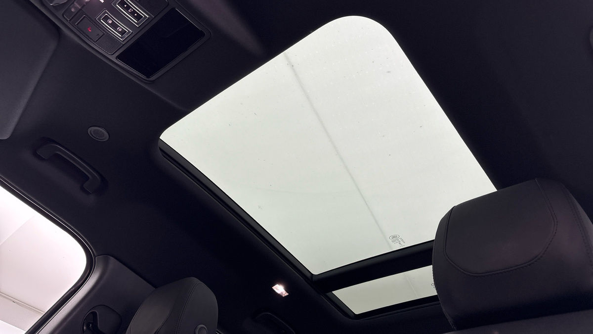 Used Land Rover Defender 110 2023 for sale - 77201058: Photo 6