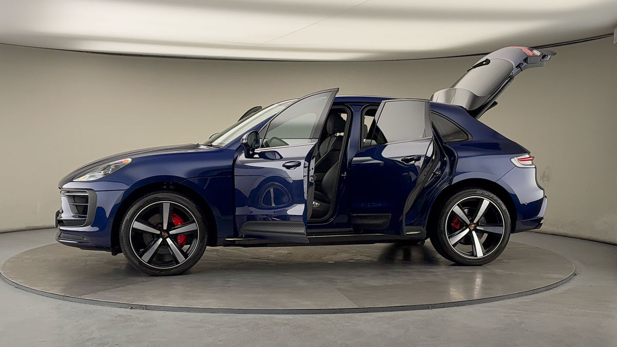 Used Porsche Macan 2022 for sale - 76198001: Photo 50