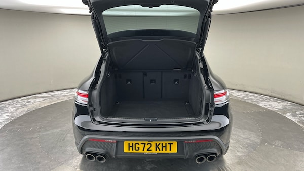 Used Porsche Macan 2023 for sale - 75729954: Photo 11